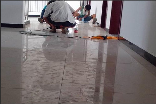 瓷磚修復(fù).jpg 瓷磚修復(fù).jpg